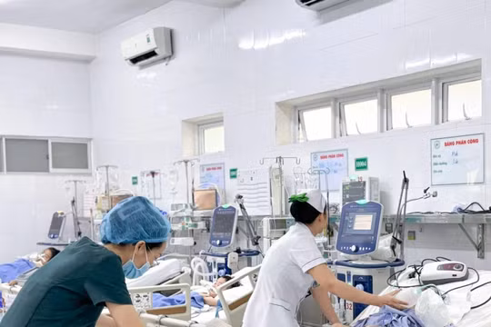 Số ca tay chân miệng tại TP HCM tăng dựng đứng, cảnh báo nguy cơ bùng dịch
