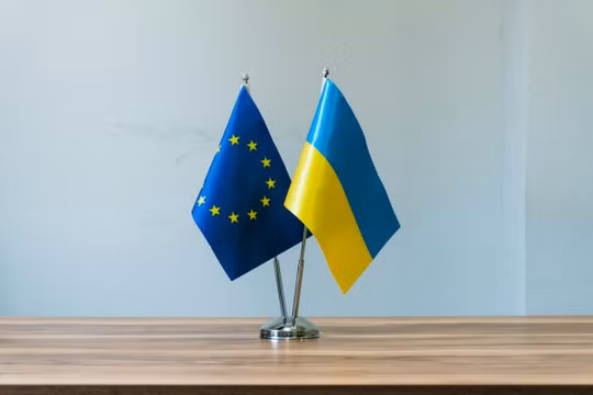 Liên minh châu Âu bất đồng về việc mua vũ khí cho Ukraine