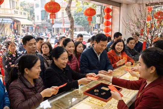 Tại sao người Việt mua vàng ngày Vía Thần Tài?