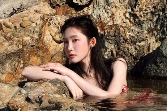 UBND phường Quy Nhơn chính thức lên tiếng vụ ca sĩ Juky San tắm Giếng Tiên