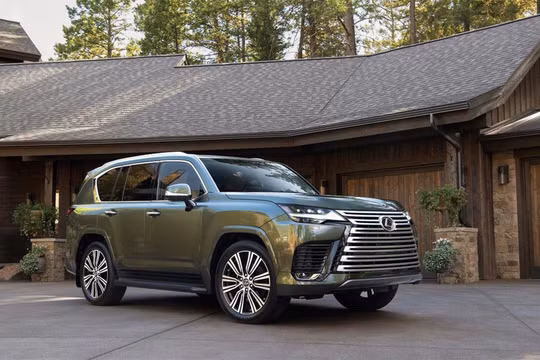 Hàng trăm xe hạng sang Lexus LX 600 tại Việt Nam bị lỗi hộp số