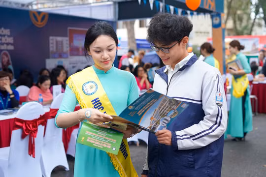 Học viện Tài chính nâng học phí chương trình chuẩn lên 35 triệu đồng/năm