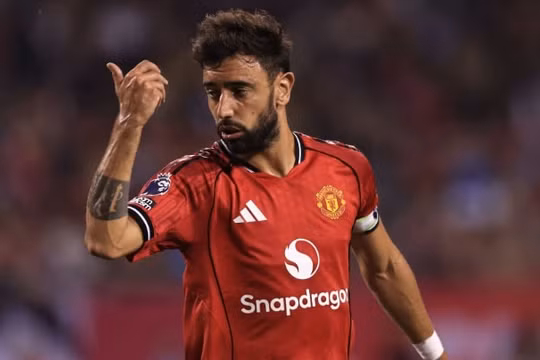 Chuyển nhượng sáng 2/1: Man Utd gây sốc với Bruno Fernandes, Liverpool đón tân binh 43 triệu bảng