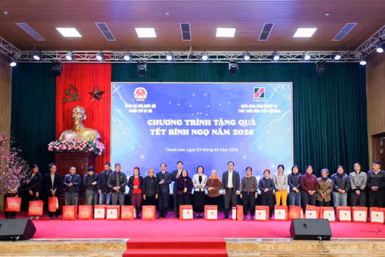 Agribank lan tỏa trách nhiệm xã hội trong hành trình “Trao yêu thương - Tết trọn vẹn” Xuân Bính Ngọ 2026