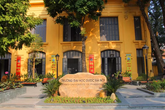 Hà Nội: Không di dời toàn bộ bệnh viện, trường đại học khỏi khu vực trung tâm trong quy hoạch tầm nhìn 100 năm