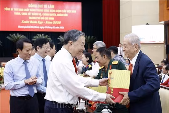 Tổng Bí thư Tô Lâm chúc Tết Đảng bộ, chính quyền và nhân dân TP HCM