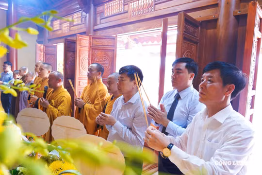 Viết tiếp bản hùng ca bất tử: Yên vị các liệt sĩ Đại đội pháo binh 45 Hà Tĩnh