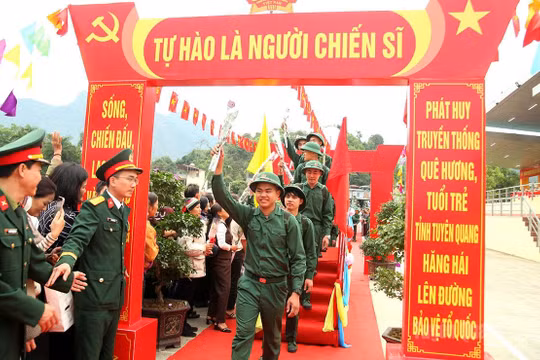 Gần 2.500 thanh niên Tuyên Quang hăng hái lên đường nhập ngũ năm 2026