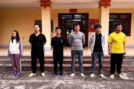 Đưa, đón người nước ngoài xuất nhập cảnh trái phép, lái xe thu lợi bất chính hơn 100 triệu đồng