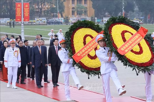 Lãnh đạo Đảng, Nhà nước vào Lăng viếng Chủ tịch Hồ Chí Minh nhân dịp Tết Nguyên đán Bính Ngọ