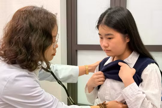 7 năm sau ca ghép tim kỳ diệu, thiếu nữ 17 tuổi khỏe mạnh, giành giải học sinh giỏi