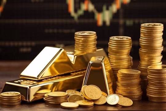 Giá vàng thế giới lao dốc ba phiên liên tiếp, vai trò trú ẩn trước lạm phát bị lung lay