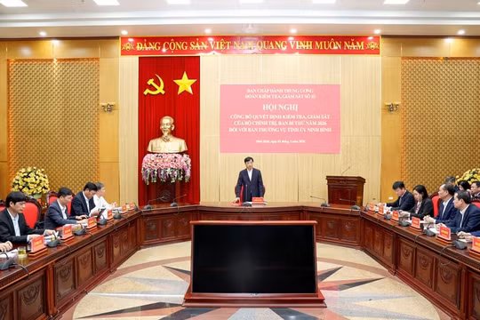 Công bố quyết định kiểm tra, giám sát đối với Ban Thường vụ Tỉnh ủy Ninh Bình