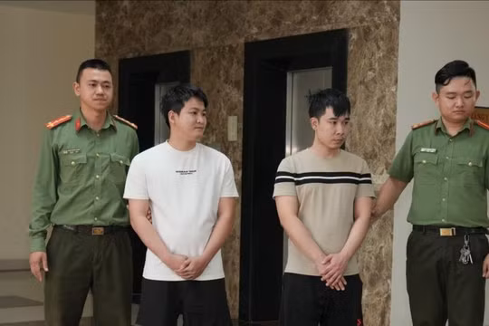 Chân dung nhóm đối tượng chiếm đoạt hơn 23 tỷ đồng bằng thủ đoạn "đổi sim"