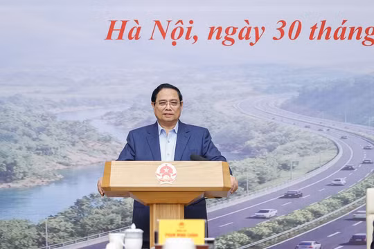 'Không lãng phí một ngày' để về đích 5.000 km cao tốc vào năm 2030