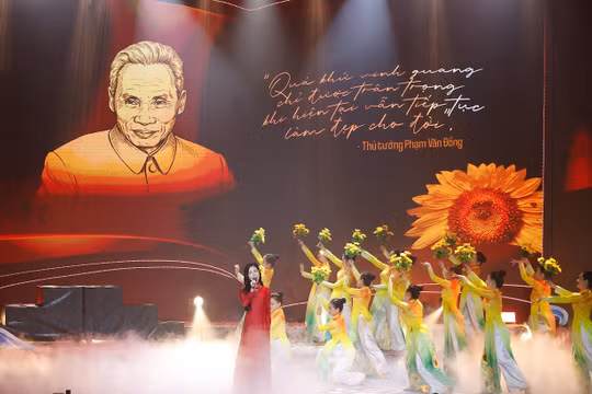 Chương trình nghệ thuật chính luận 'Thủ tướng Phạm Văn Đồng - Trọn đời vì nước vì dân'