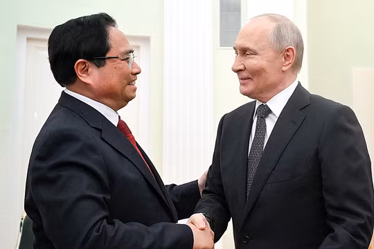 Thủ tướng Chính phủ Phạm Minh Chính hội kiến Tổng thống Liên bang Nga Vladimir Putin