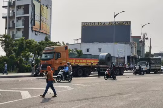 Gia Lai: Trên đường đến trường, nữ học sinh cấp 3 va chạm với xe đầu kéo tử vong