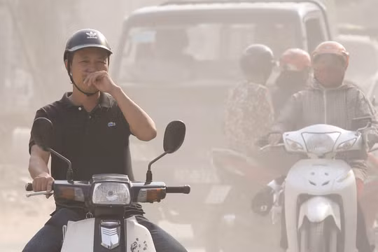 Cấp bách cải thiện tình trạng ô nhiễm không khí tại Hà Nội và Thành phố Hồ Chí Minh