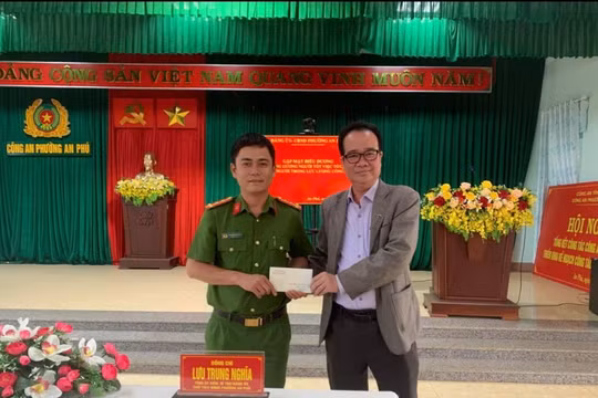 Gia Lai: Khen thưởng Đại úy Công an kịp thời cứu sống 2 bé trai khỏi đuối nước