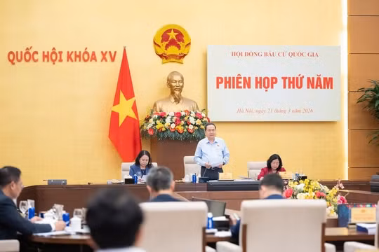 Ban hành Nghị quyết xác nhận đủ tư cách đại biểu Quốc hội khóa XVI