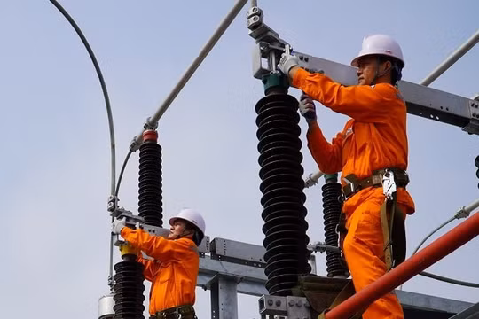 Điện lực Quảng Ninh góp phần vào sự tăng trưởng kỷ lục của kinh tế địa phương