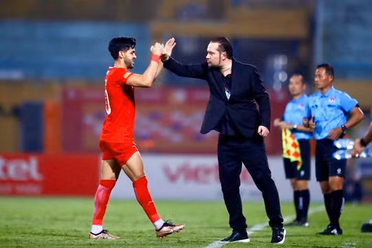 Điểm tin thể thao 9/4: HLV Popov thoát án mỉa mai trọng tài, đêm nay tứ kết Europa League