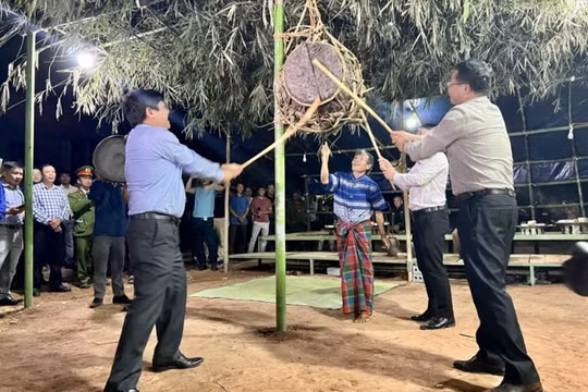 Quảng Trị thí điểm sản phẩm du lịch trải nghiệm văn hóa người Ma Coong