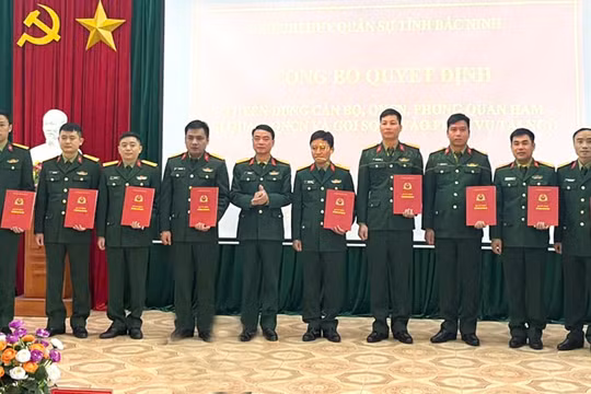 Bắc Ninh công bố quyết định tuyển dụng, phong quân hàm cho 241 cán bộ, quân nhân chuyên nghiệp