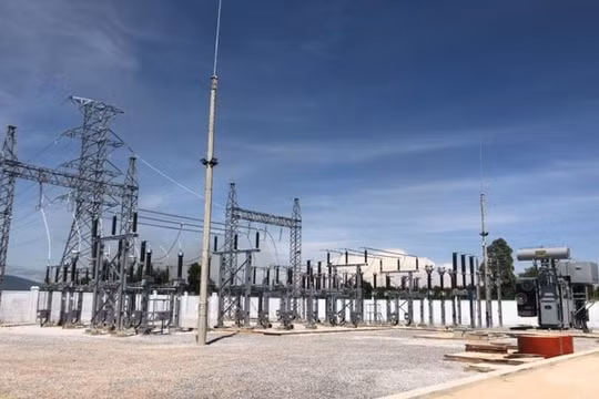 Xây dựng Điện Việt Nam (VNE): Thua lỗ gần 134,7 tỷ đồng sau 9 tháng, lên kế hoạch thoái sạch vốn tại 9 công ty con và liên kết