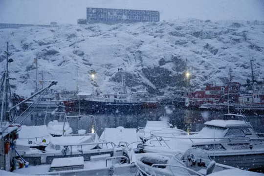 Greenland sống nhờ trợ cấp và tôm xuất khẩu