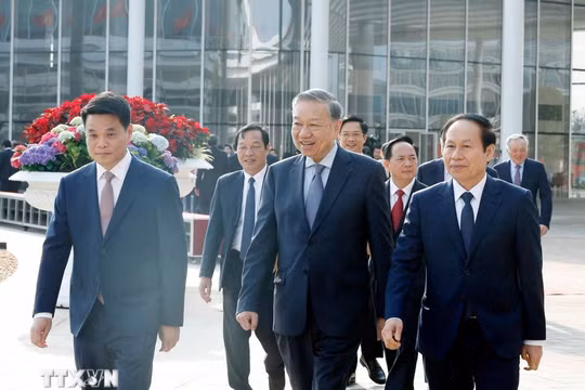 Tổng Bí thư làm việc với Ban Chấp hành Đảng bộ thành phố Hải Phòng