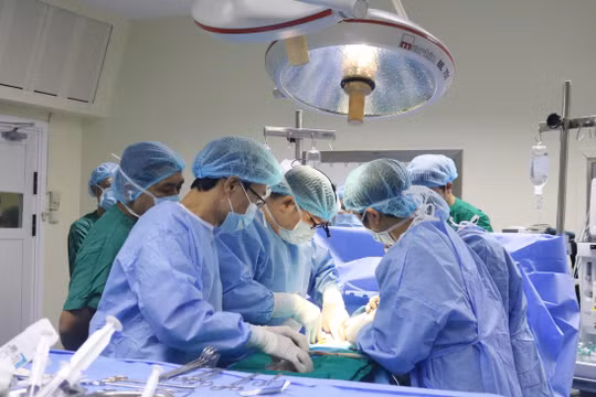 Bệnh viện Việt Nam - Thụy Điển Uông Bí: Đơn vị Anh hùng trên hành trình y đức