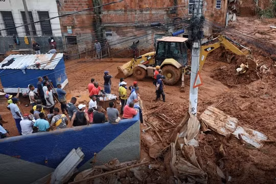 Mưa lũ kỷ lục khiến ít nhất 30 người thiệt mạng tại Brazil