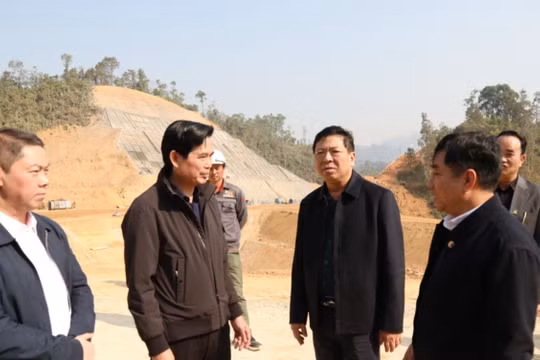 Cho các phương tiện lưu thông tạm trên cao tốc Hữu Nghị - Chi Lăng và Đồng Đăng - Trà Lĩnh trong dịp Tết