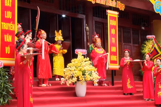 Về đình Vồng xem Tế ngựa, chiêm ngưỡng vật thờ độc đáo ngày rằm tháng Giêng