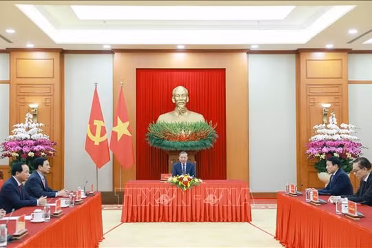 Tổng thống Liên bang Nga Vladimir Putin điện đàm với Tổng Bí thư Tô Lâm