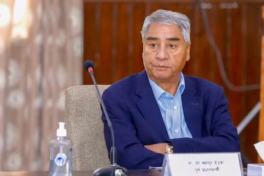Nepal phát lệnh bắt vợ chồng cựu Thủ tướng Deuba