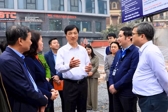 Bí thư Hà Nội yêu cầu địa phương giải phóng mặt bằng đến đâu gọn gàng đến đó