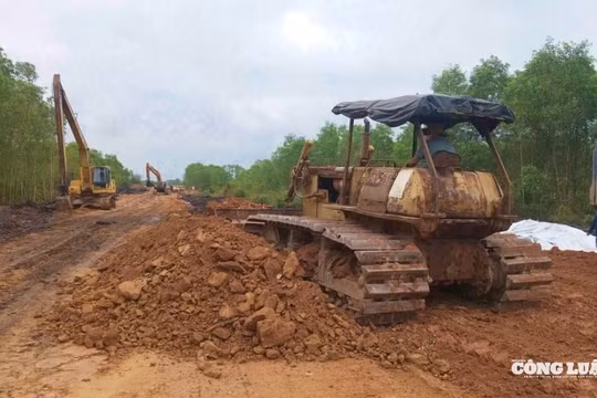 Hoàn thiện hạ tầng giao thông để kết nối Cảng Hàng không Quảng Trị với vùng phụ cận