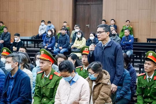 Cựu Cục trưởng An toàn thực phẩm (Bộ Y tế) nói gì về khoản tiền hơn 43 tỉ đồng nhận hối lộ