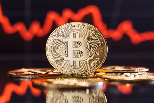 Bitcoin ổn định ở mức trên 70.000 USD, nhưng đang hướng tới tuần giảm giá đầu tiên kể từ khi chiến tranh Iran bắt đầu