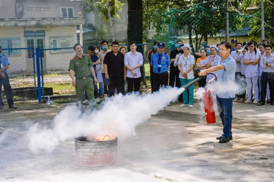 Xây dựng phong trào toàn dân tham gia phòng cháy, chữa cháy và cứu nạn cứu hộ