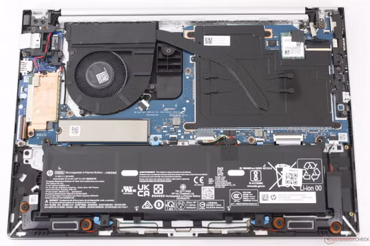 HP EliteBook 6 G1q 14 thiết lập kỷ lục pin 16 tiếng nhờ nền tảng ARM