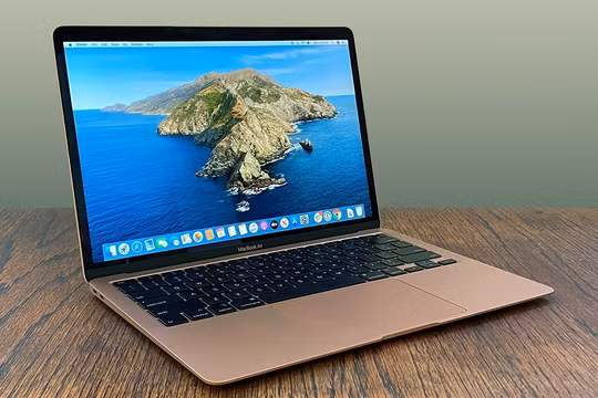 Apple đưa MacBook Air Intel cuối cùng và iPhone 11 Pro vào danh sách sản phẩm cũ