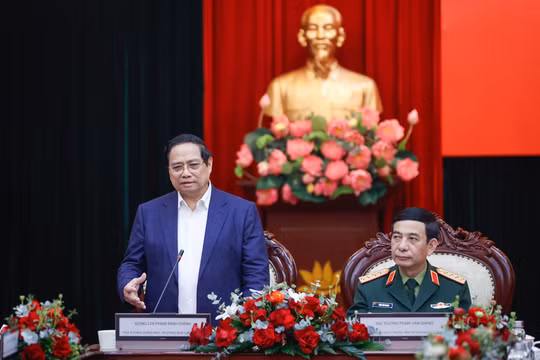 Thủ tướng Phạm Minh Chính: Kết hợp phát triển công nghiệp quốc phòng với chiến lược công nghiệp quốc gia