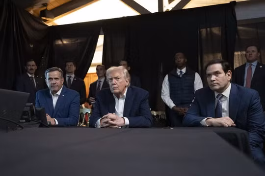 Tổng thống Trump tuyên bố sẽ 'điều hành' và khai thác dầu mỏ của Venezuela