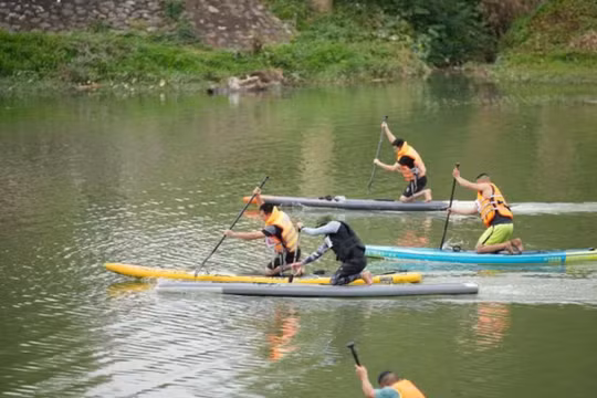 Sôi động giải SUP Race Thục Phán mở rộng lần thứ nhất năm 2026
