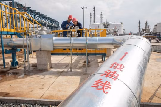 Công ty Trung Quốc tuyên bố có thể sản xuất xăng dầu từ nước và không khí