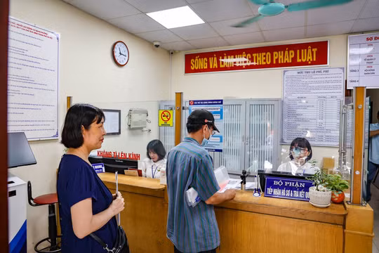 Báo chí tăng cường giám sát, phê phán trước công luận hành vi gây sách nhiễu, phiền hà về thủ tục hành chính